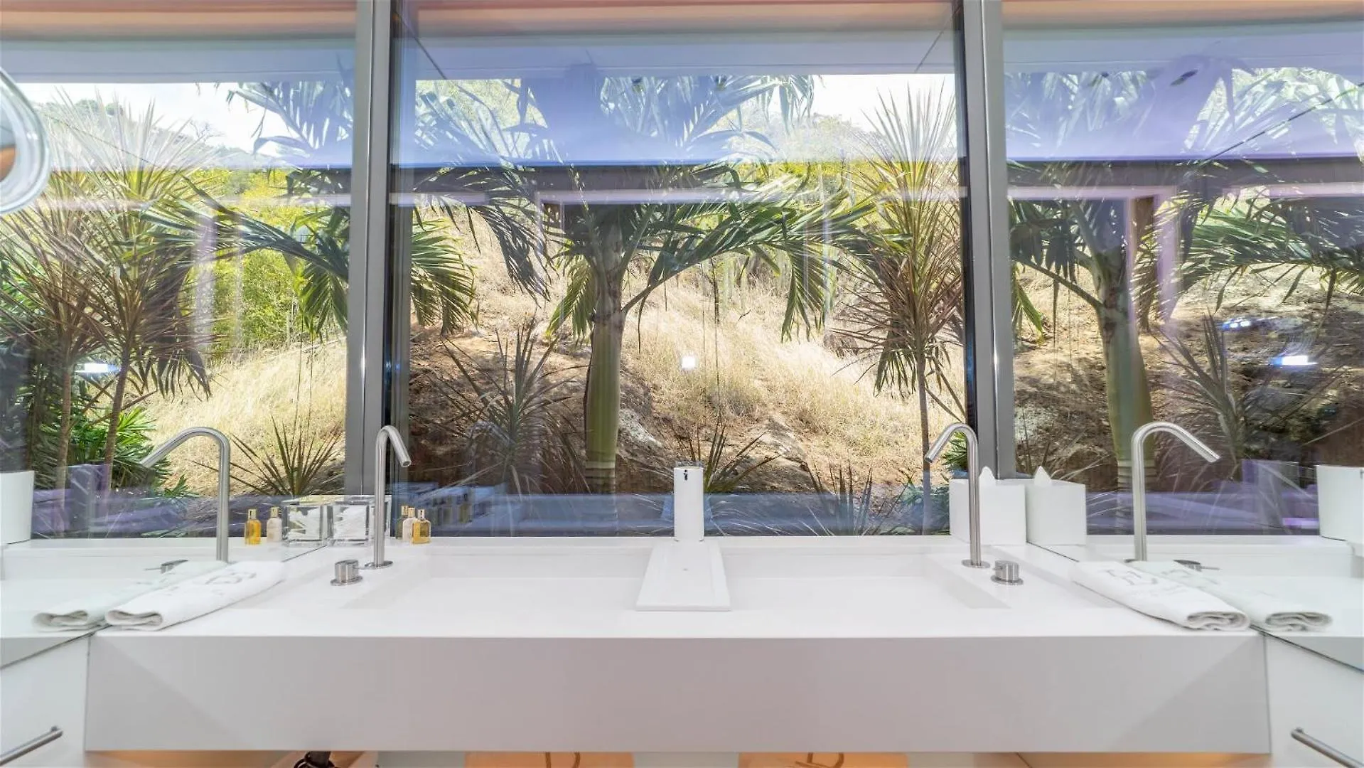 Superb Villa With Panoramic View Over Corossol Bay Gustavia